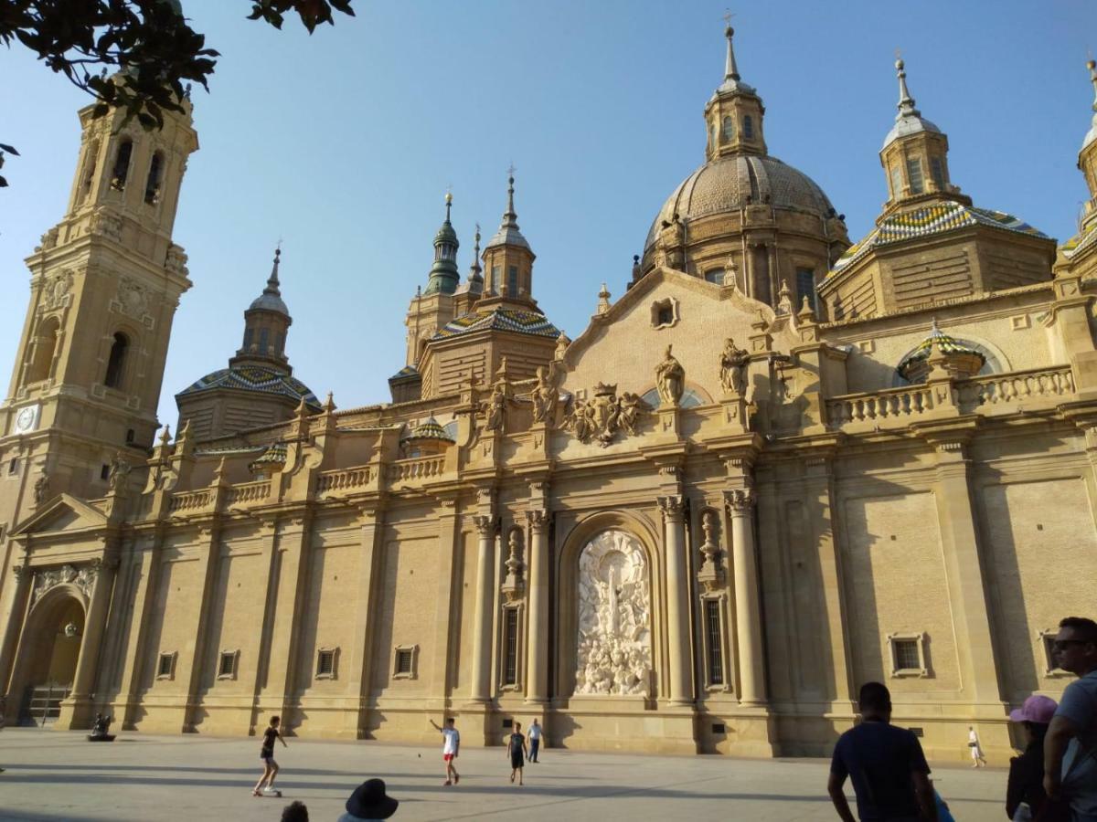Acojedor Piso A Metros Del Pilar Y Plaza Espana 萨拉戈萨 外观 照片