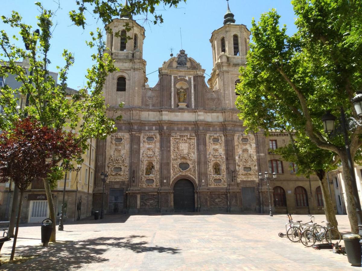 Acojedor Piso A Metros Del Pilar Y Plaza Espana 萨拉戈萨 外观 照片